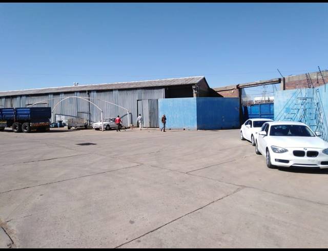 5,300M² WAREHOUSE FOR SALE IN TROJAN